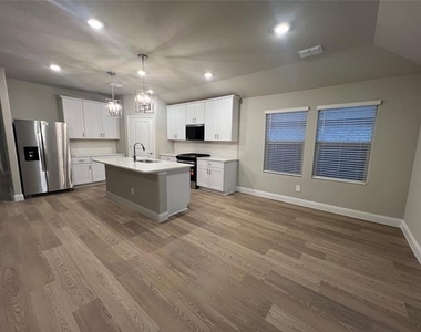 5908 Brittner Drive - Photo Thumbnail 16