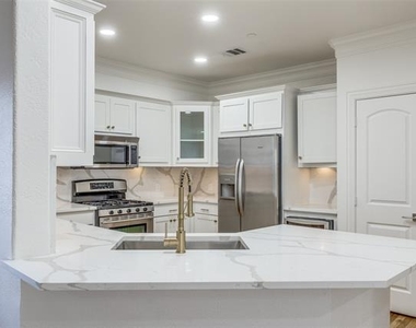 4210 Prescott - Photo Thumbnail 6