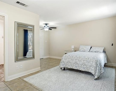 2412 Emerald Circle - Photo Thumbnail 24