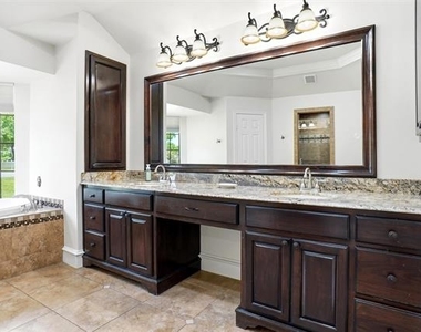2412 Emerald Circle - Photo Thumbnail 22