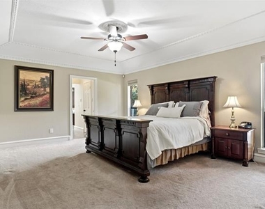 2412 Emerald Circle - Photo Thumbnail 19