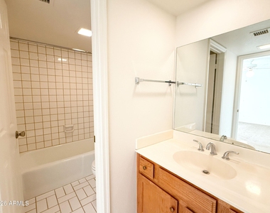 15076 N Escondido Drive - Photo Thumbnail 16