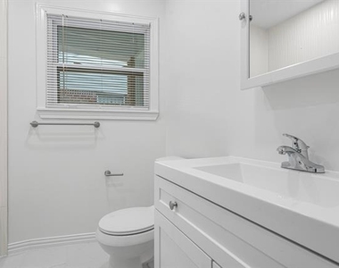 6204 Winton Street - Photo Thumbnail 4
