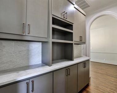 6208 Troon Road - Photo Thumbnail 7