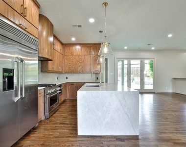 6208 Troon Road - Photo Thumbnail 11