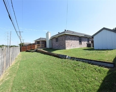 6419 Brookhaven Trail - Photo Thumbnail 15