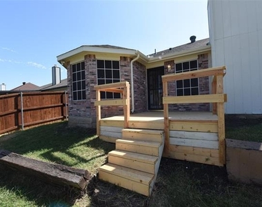 6419 Brookhaven Trail - Photo Thumbnail 16