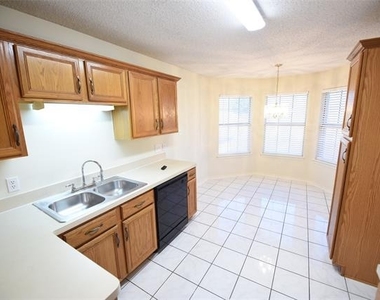 6419 Brookhaven Trail - Photo Thumbnail 5
