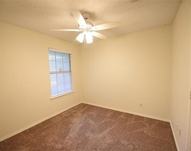 6419 Brookhaven Trail - Photo Thumbnail 7