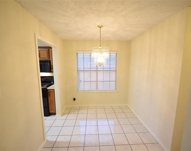 6419 Brookhaven Trail - Photo Thumbnail 4