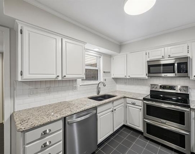 2908 Clear Springs Drive - Photo Thumbnail 4