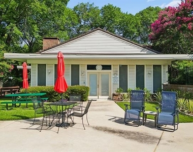2908 Clear Springs Drive - Photo Thumbnail 33