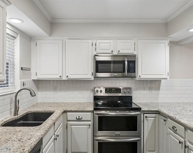 2908 Clear Springs Drive - Photo Thumbnail 3