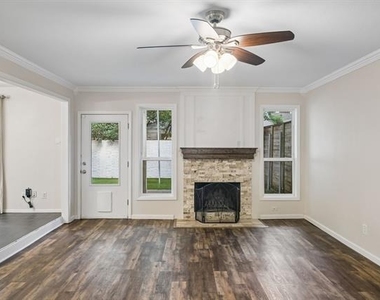 2908 Clear Springs Drive - Photo Thumbnail 11