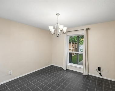 2908 Clear Springs Drive - Photo Thumbnail 5