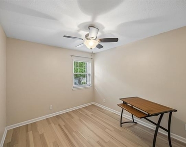 2908 Clear Springs Drive - Photo Thumbnail 16
