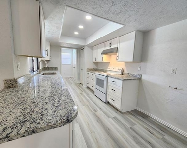 4813 Nash Drive - Photo Thumbnail 4