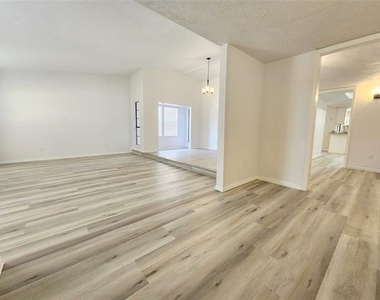 4813 Nash Drive - Photo Thumbnail 8