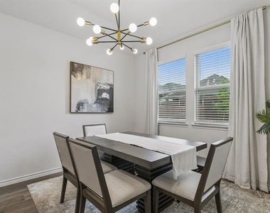 10313 Geode Street - Photo Thumbnail 8