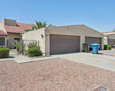 407 E Pecan Road - Photo Thumbnail 3