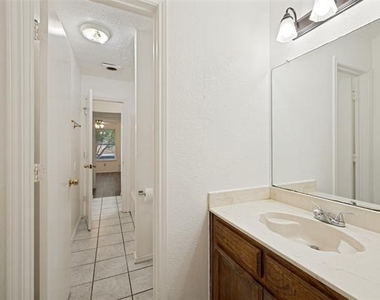 5431 Wild West Drive - Photo Thumbnail 16