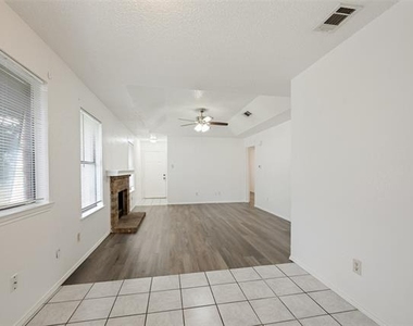 5431 Wild West Drive - Photo Thumbnail 6