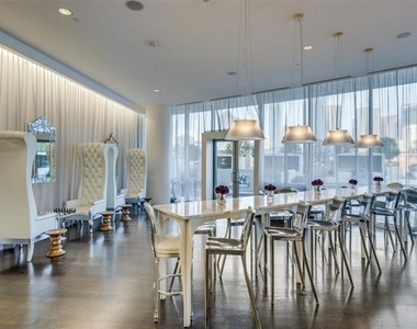 2200 Victory Avenue - Photo Thumbnail 13