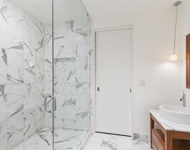 2200 Victory Avenue - Photo Thumbnail 9