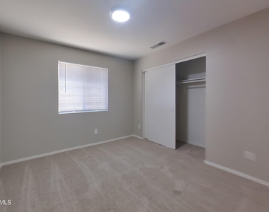 8520 W Sonora Street - Photo Thumbnail 13