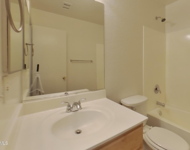 8520 W Sonora Street - Photo Thumbnail 15