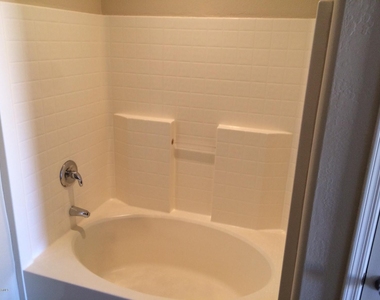 11835 N 151st Drive - Photo Thumbnail 11