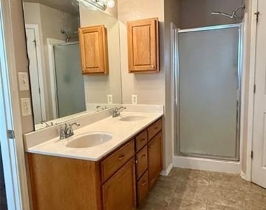 233 Sugarloaf Avenue - Photo Thumbnail 6
