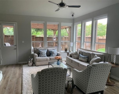 5668 Bay Meadows Drive - Photo Thumbnail 10