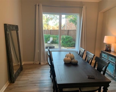 5668 Bay Meadows Drive - Photo Thumbnail 5