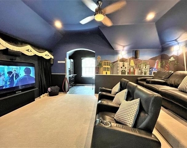 5668 Bay Meadows Drive - Photo Thumbnail 21