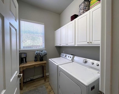 5668 Bay Meadows Drive - Photo Thumbnail 19