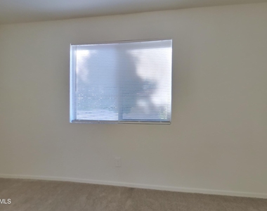 1951 N Lazona Drive - Photo Thumbnail 8