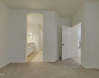 1951 N Lazona Drive - Photo Thumbnail 4