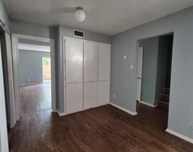 2315 Trellis Place - Photo Thumbnail 18