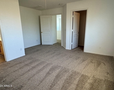 11630 W Washington Street - Photo Thumbnail 10