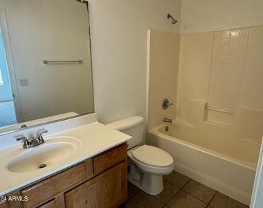 11630 W Washington Street - Photo Thumbnail 7