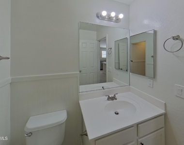 45539 W Sky Lane - Photo Thumbnail 12
