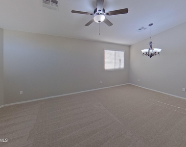 45539 W Sky Lane - Photo Thumbnail 2
