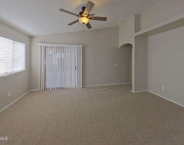 45539 W Sky Lane - Photo Thumbnail 3