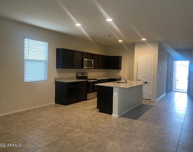 2059 E Piedmont Place - Photo Thumbnail 2