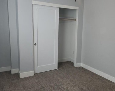1020 E Spence Avenue - Photo Thumbnail 16