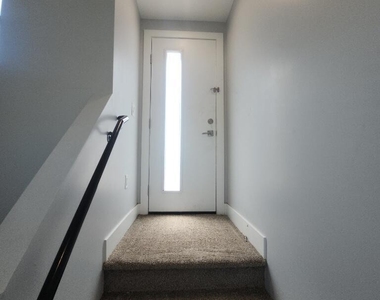 1020 E Spence Avenue - Photo Thumbnail 25