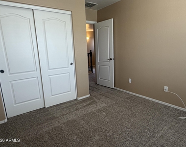 15101 N 173rd Drive - Photo Thumbnail 11