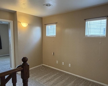 15101 N 173rd Drive - Photo Thumbnail 7