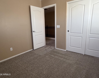 15101 N 173rd Drive - Photo Thumbnail 10